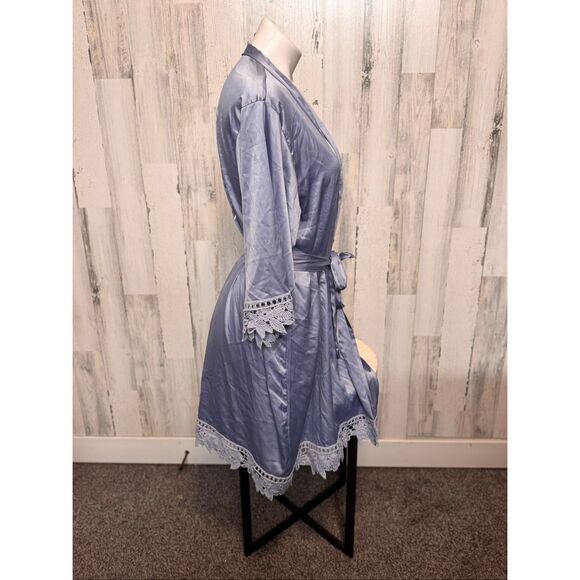 Mother of the Bride Blue Satin Lace Trim Robe - Picture 7 of 7